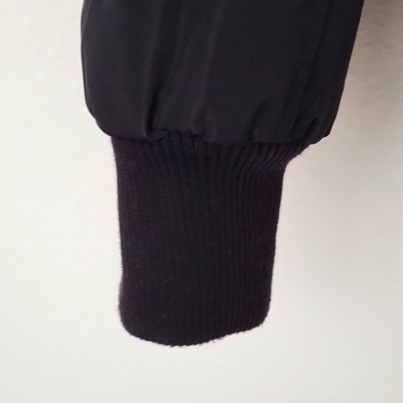 Black Bomber Jacket Gold Zipper Yellow Liner Fresh Laundry - Picture 10 of 11